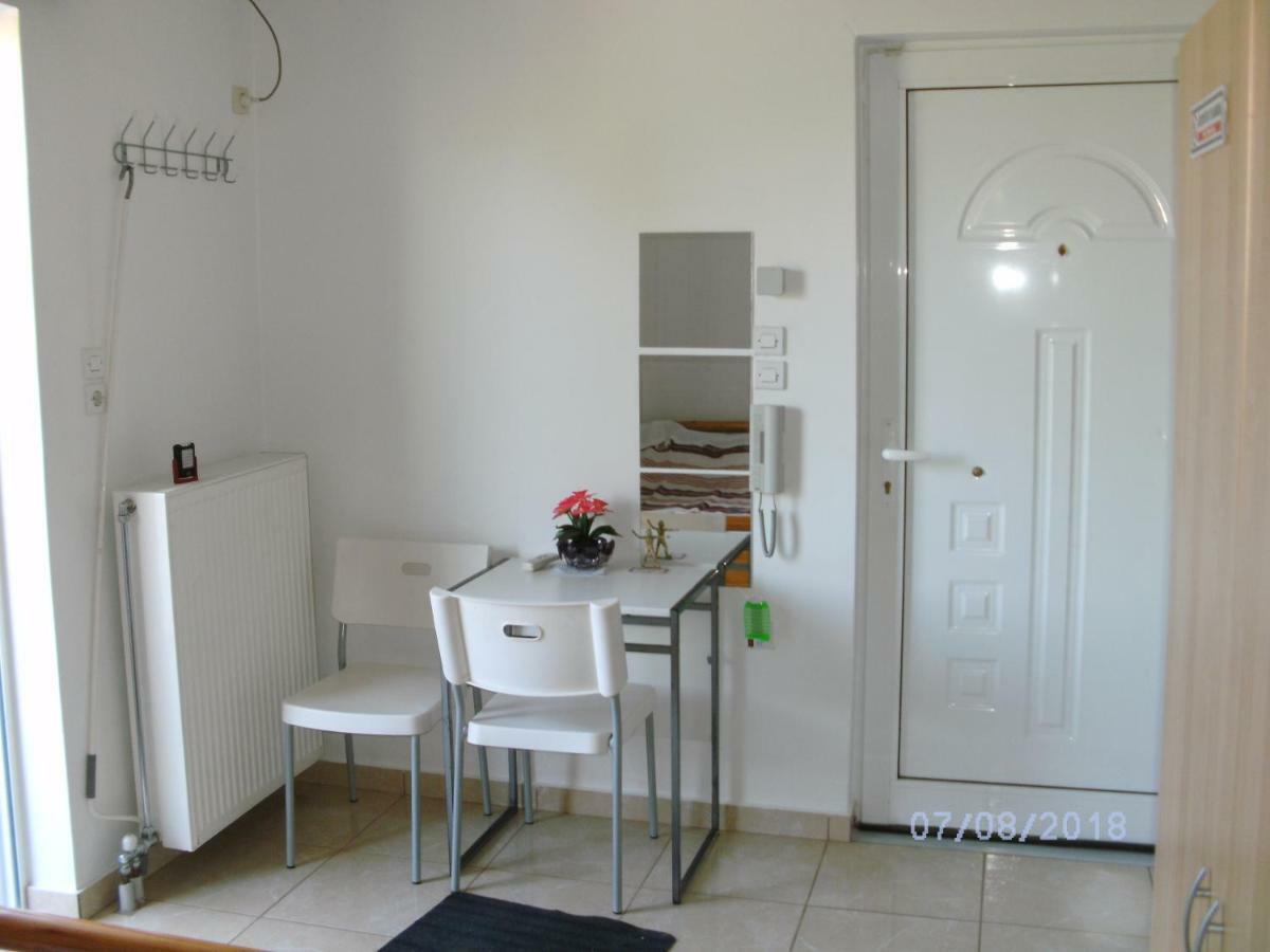 Nina Rooms Artemida  Eksteriør billede
